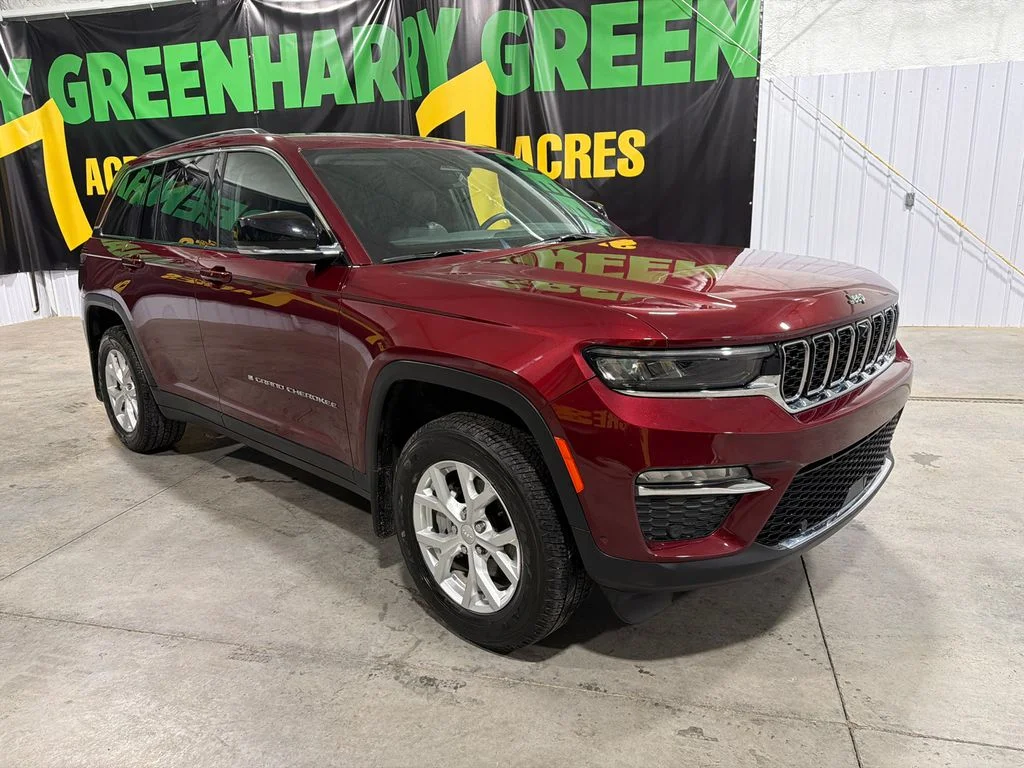 Used 2023 Velvet Red Pearlcoat Jeep Limited image 2