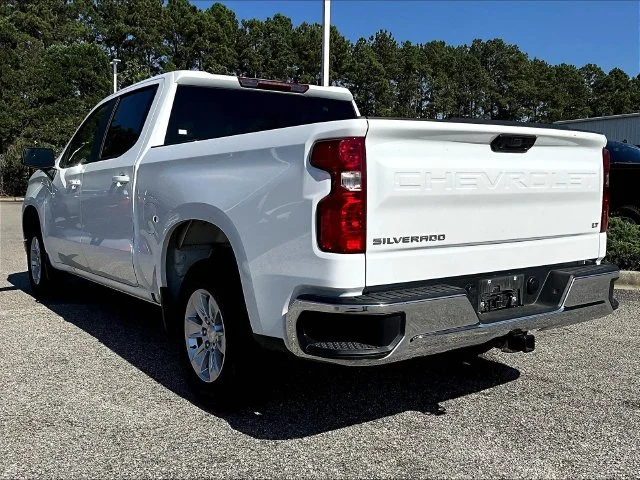 Used 2026 White Chevrolet LT image 6