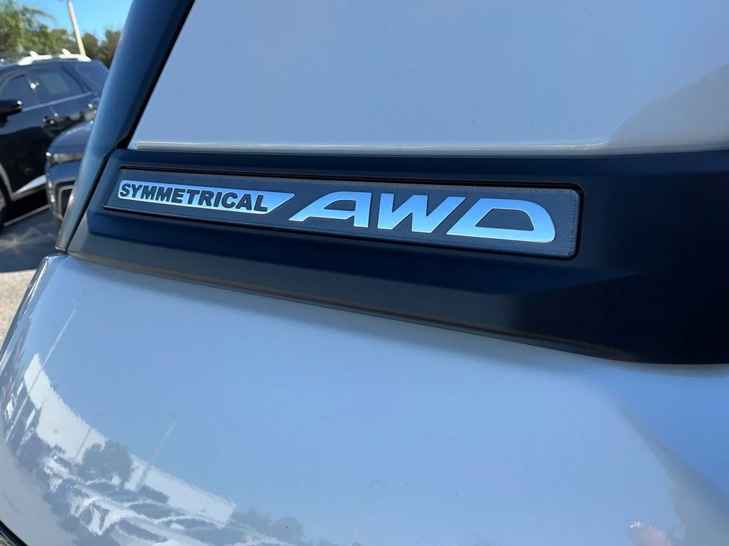 Used 2025 White Subaru Limited image 19