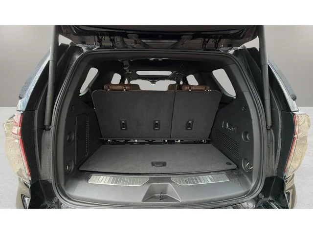 Used 2024 Black Chevrolet High Country image 18