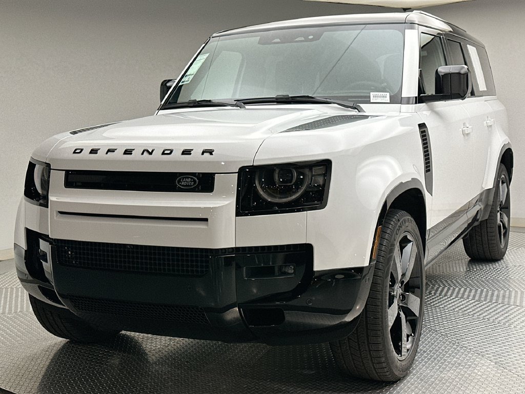 New 2026 Fuji White Land Rover X-Dynamic SE image 1