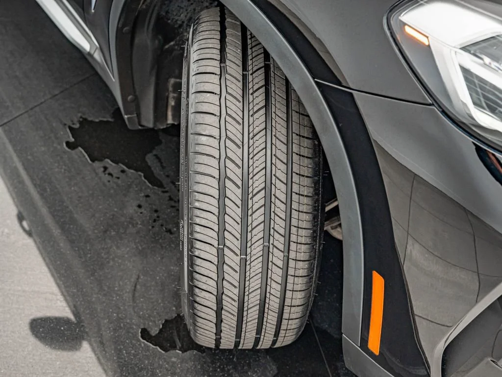 Used 2024 Jet Black BMW xDrive30i image 42