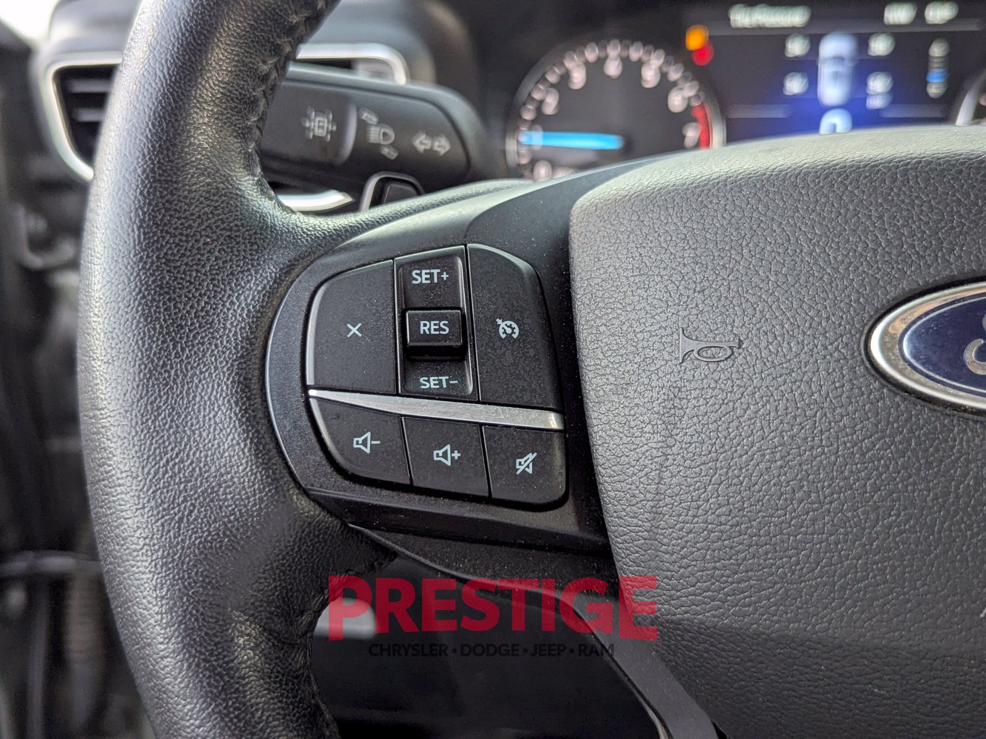 Used 2020 Green Ford XLT image 17