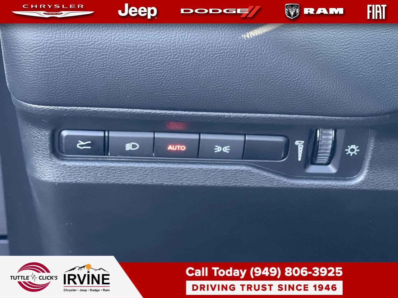 New 2026 Diamond Black Crystal Pearlcoat Dodge R/T Plus image 23