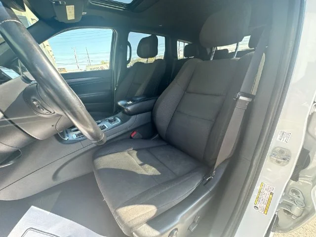Used 2020 White Jeep Laredo image 14