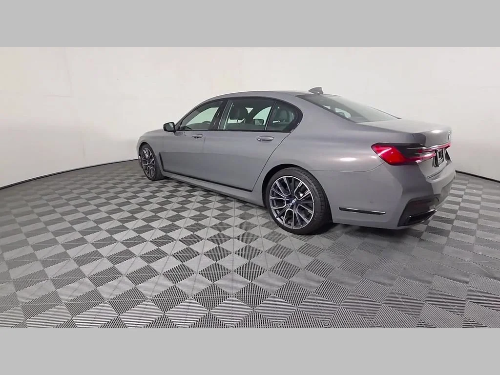 Used 2022 Bernina Grey Amber Effect Metallic BMW 740i image 44