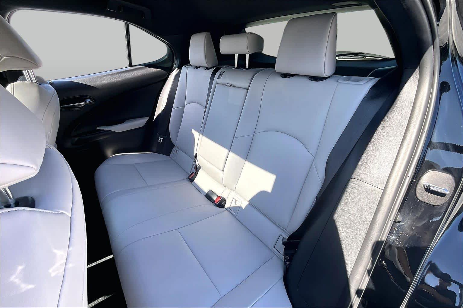 Used 2023 Obsidian Lexus Premium image 20