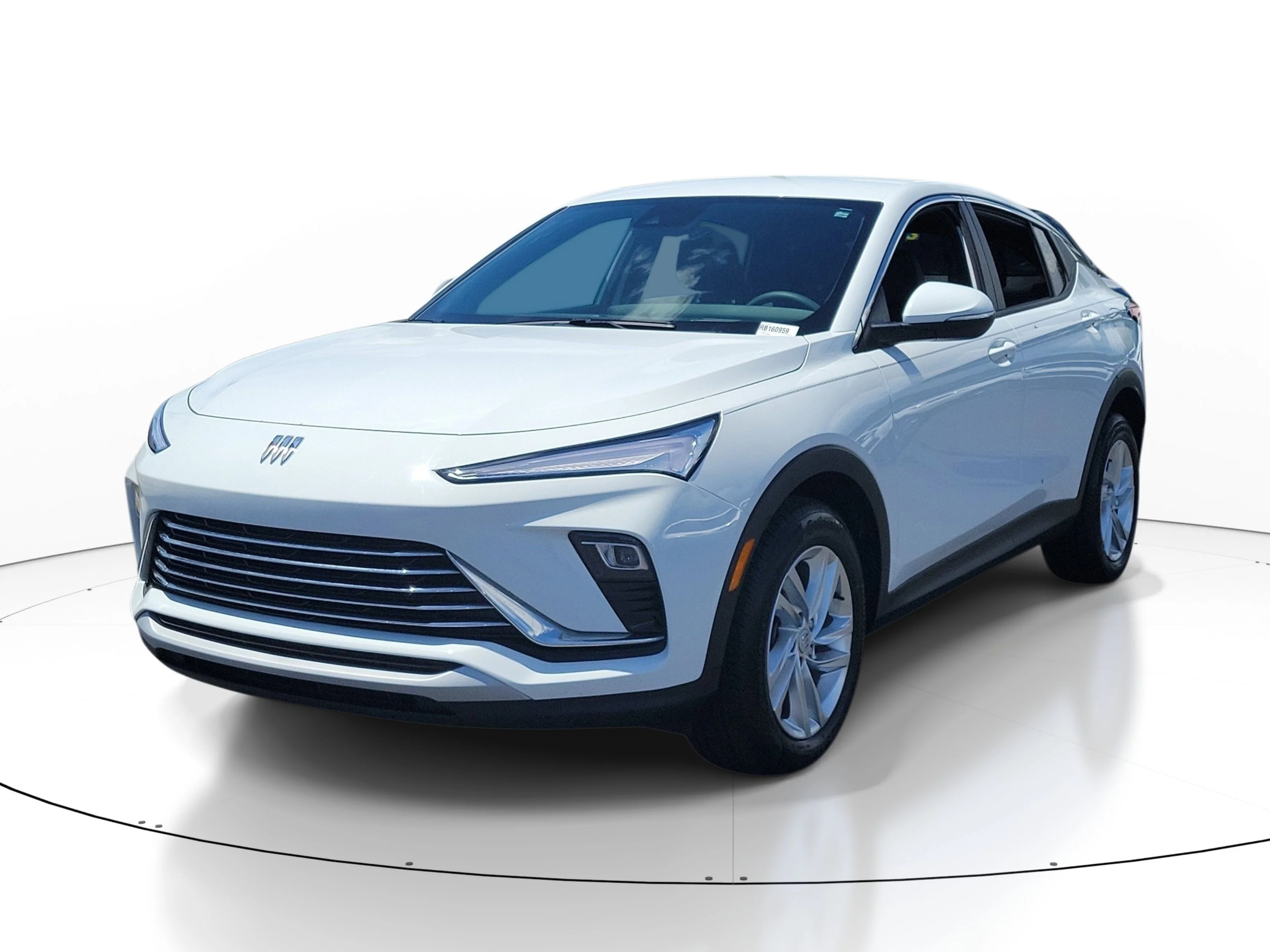 Used 2024 Summit White Buick Preferred image 3