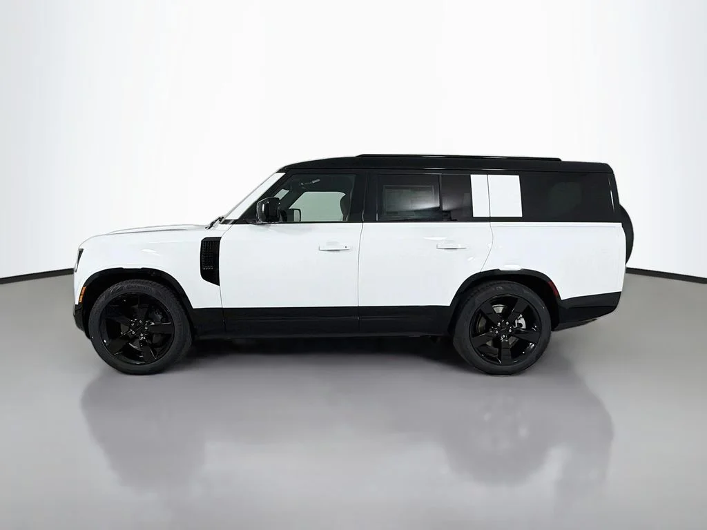 New 2026 Fuji White Land Rover X-Dynamic SE image 8