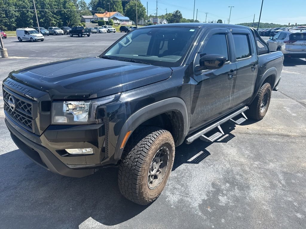 2024 Nissan Frontier SV Crew Cab 4X4 SWB's photo