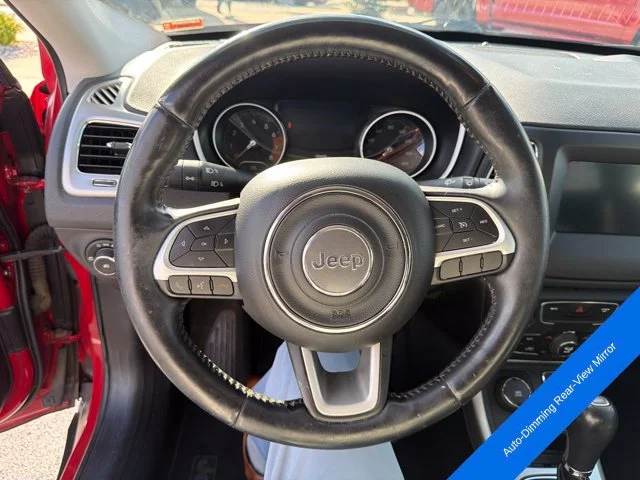 Used 2018 Redline Pearlcoat Jeep Latitude image 14