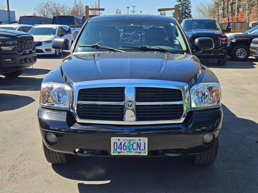 Used 2006 Black Dodge SLT image 2