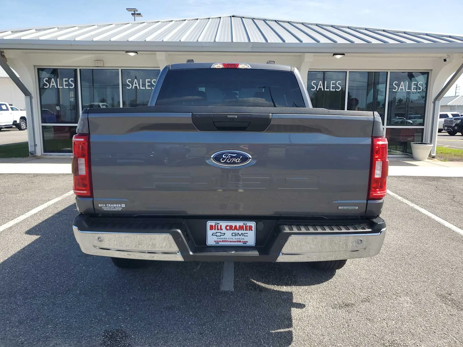 Used 2023 Gray Ford XL image 4