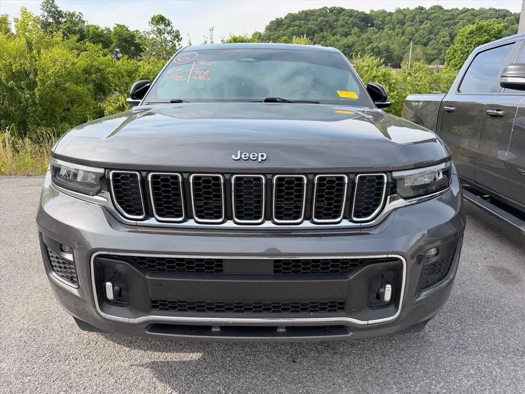 Used 2021 Gray Jeep Overland image 21