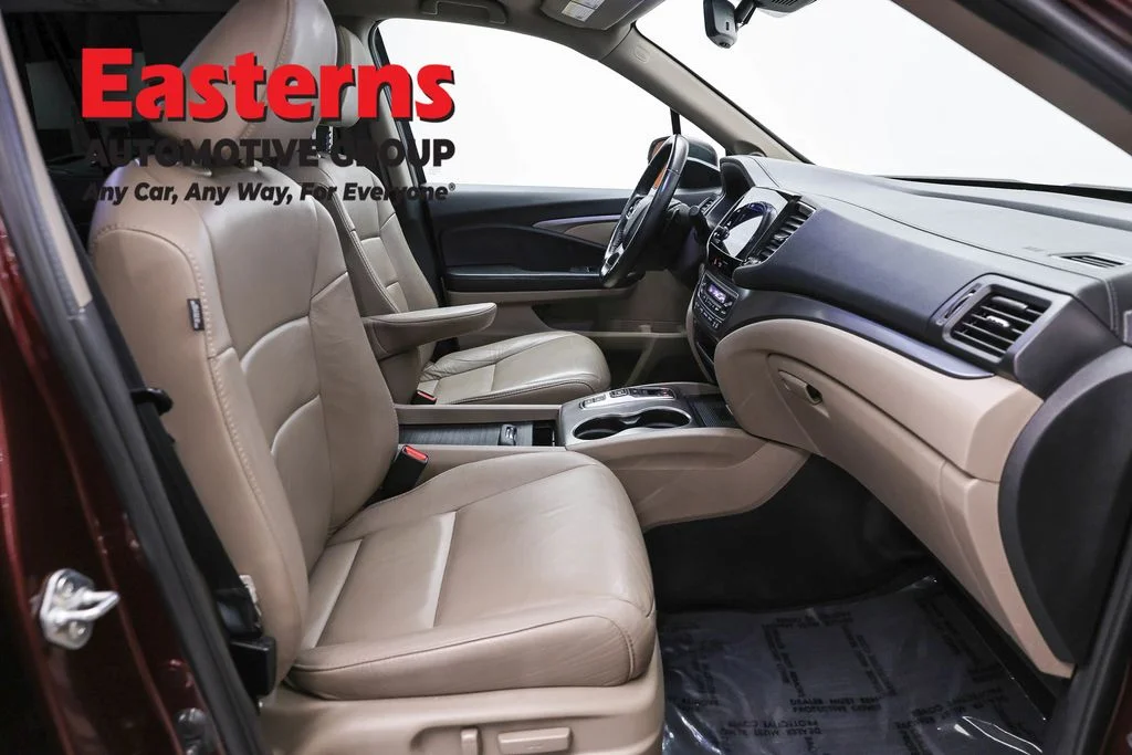 Used 2022 Red Honda Special Edition image 24