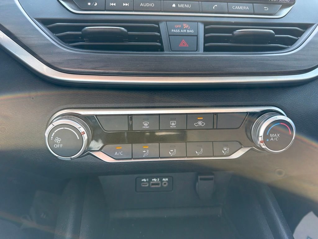 Used 2025 Black Nissan 2.5 SV image 19