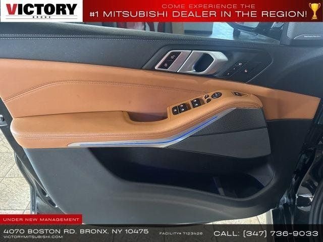 Used 2021 Black BMW M50i image 33