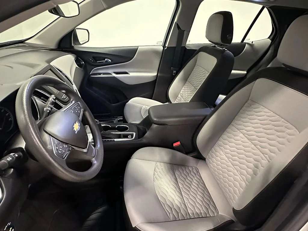 Used 2024 Blue Chevrolet LT image 3