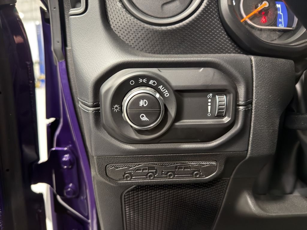 New 2026 Reign Jeep Rubicon image 21