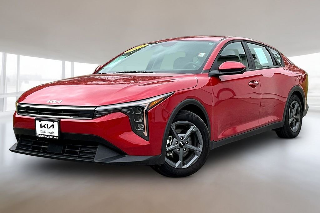 2025 Kia K4 LXS AT's photo