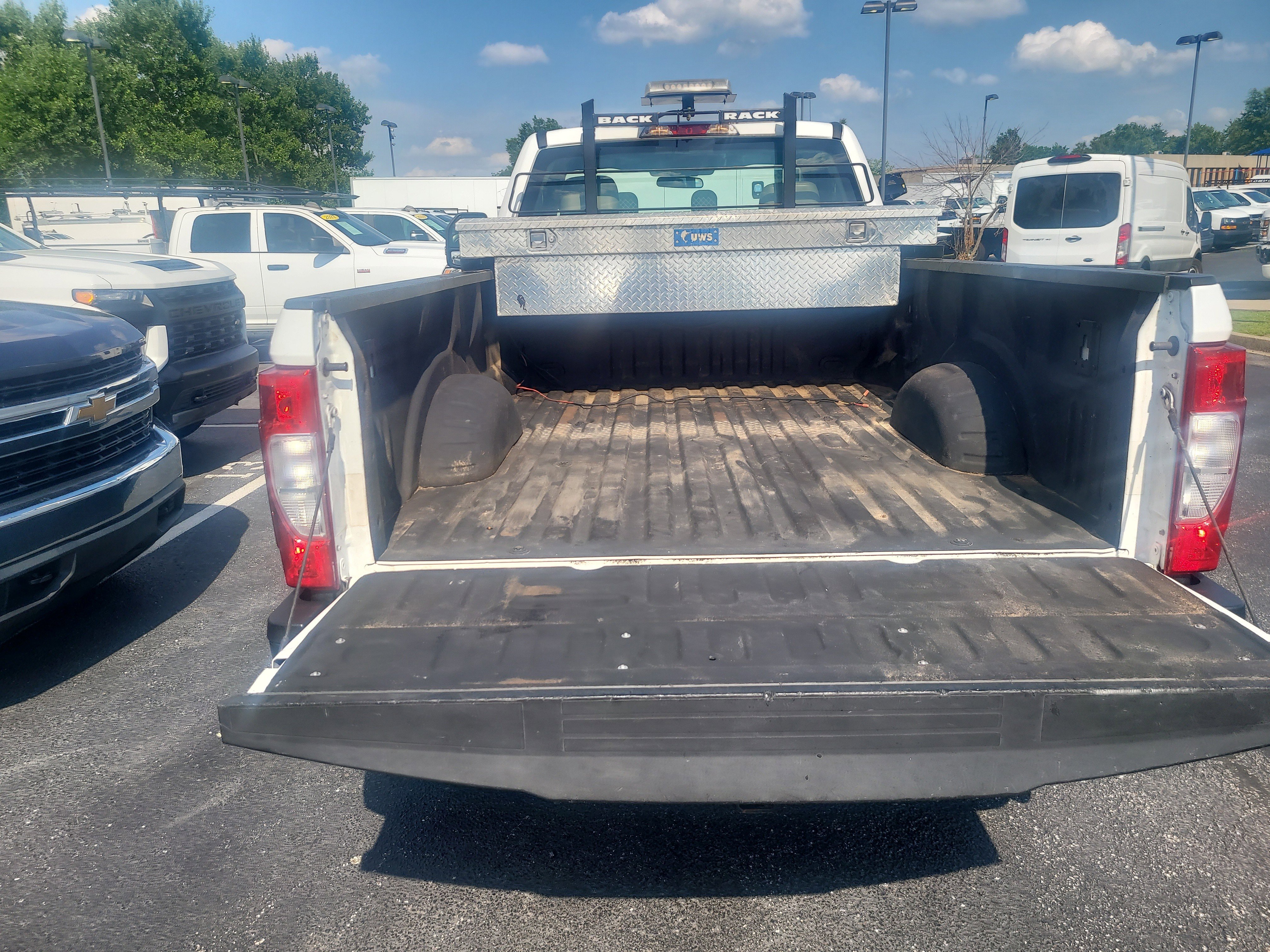Used 2020 Oxford White Ford XL image 16