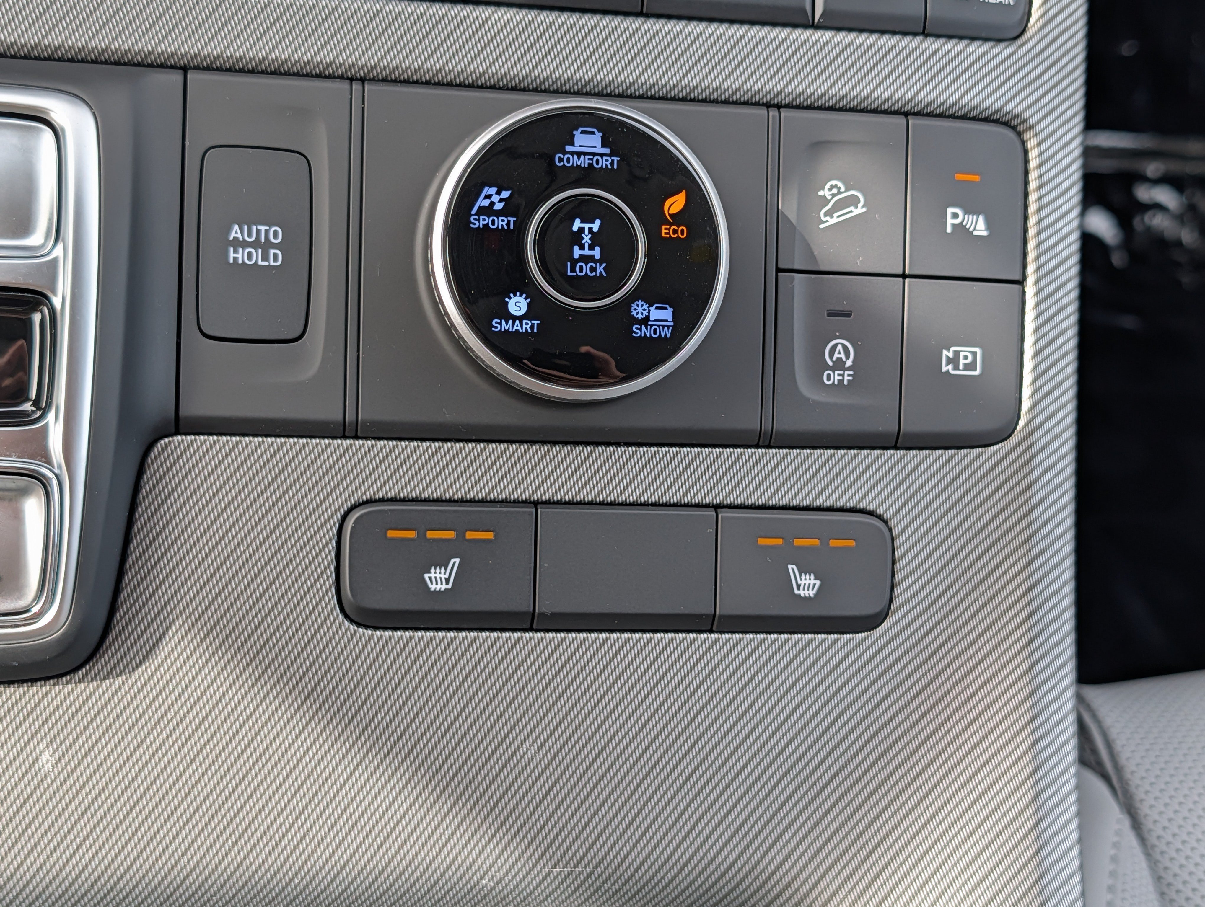 Certified Used 2025 Typhoon Silver Hyundai SEL image 28
