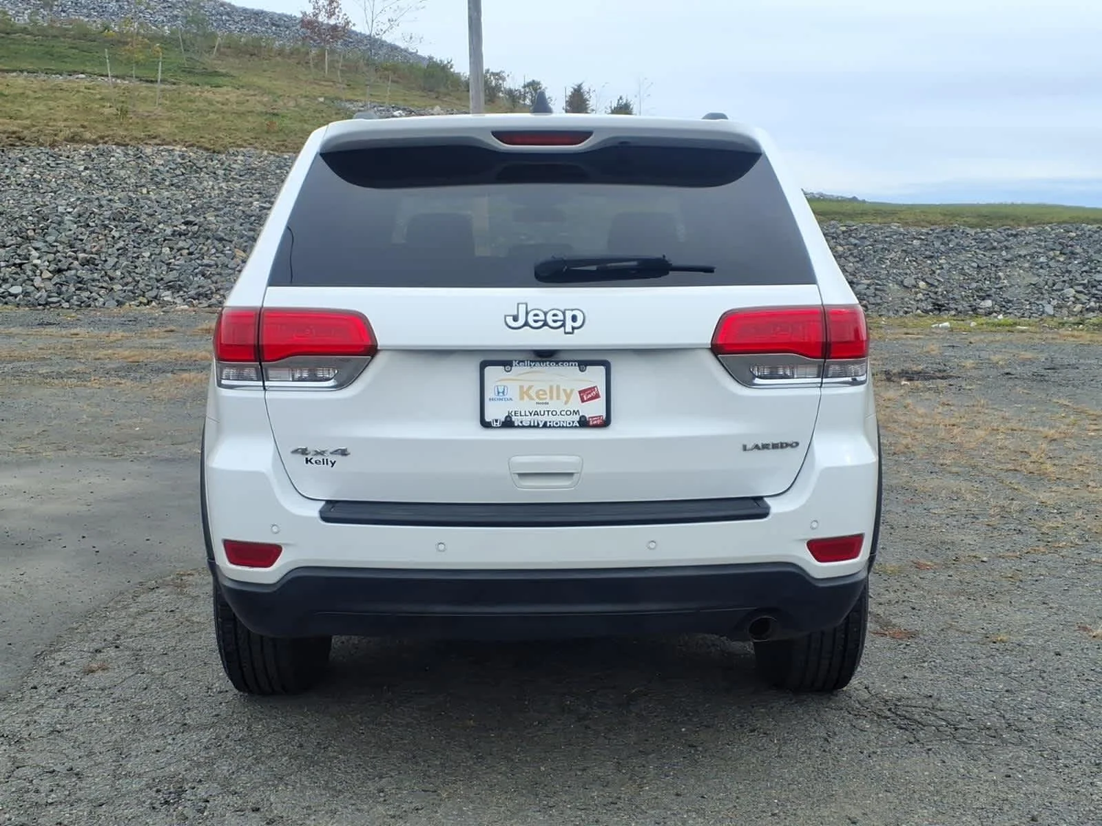 Used 2018 Bright White Clearcoat Jeep Laredo E image 6