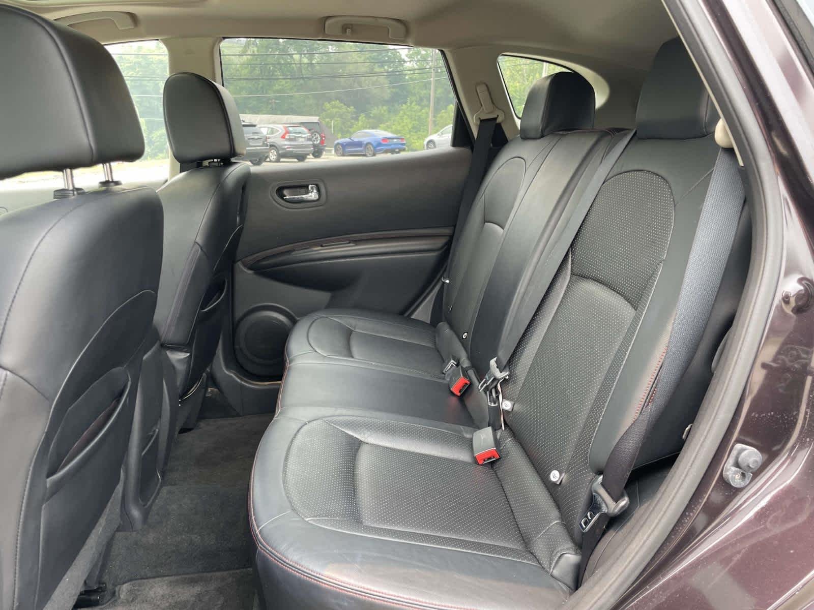 Used 2012 Black Amethyst Nissan SL image 16
