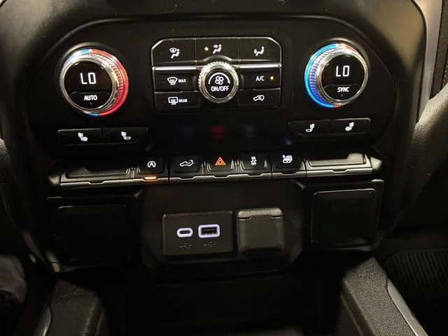 Used 2020 Pacific Blue Metallic GMC Elevation image 21