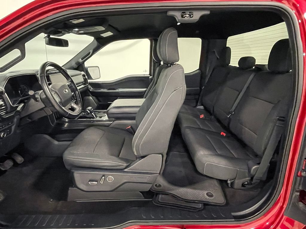 Used 2021 Red Ford XLT image 24
