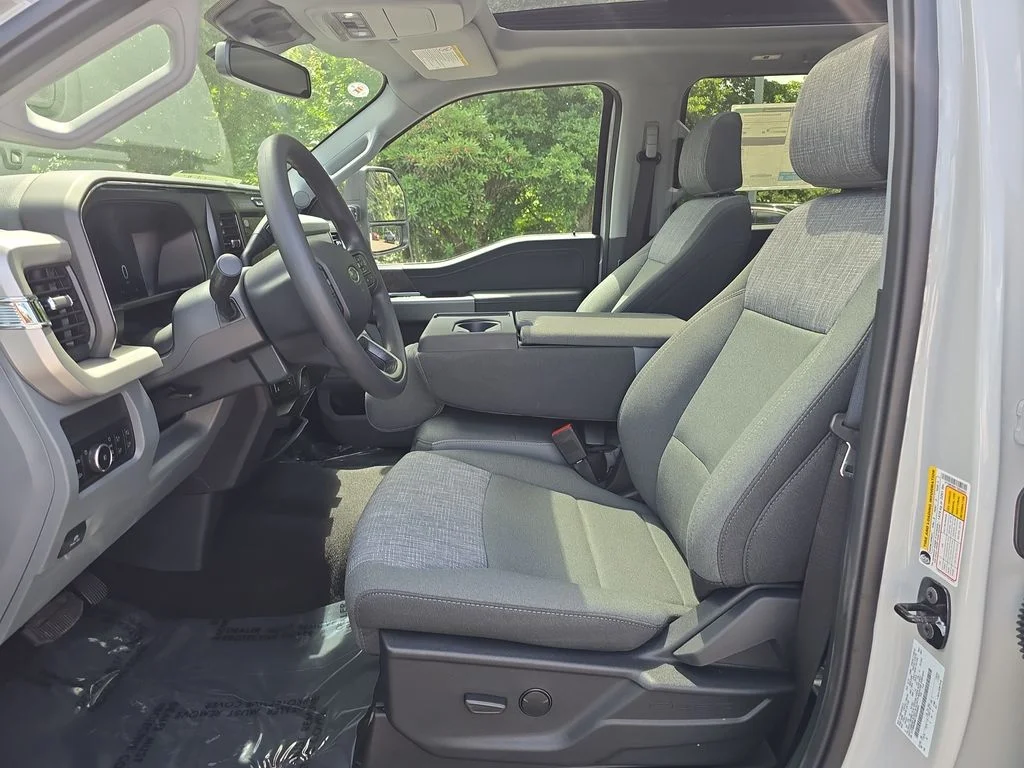 New 2026 White Ford XLT image 13