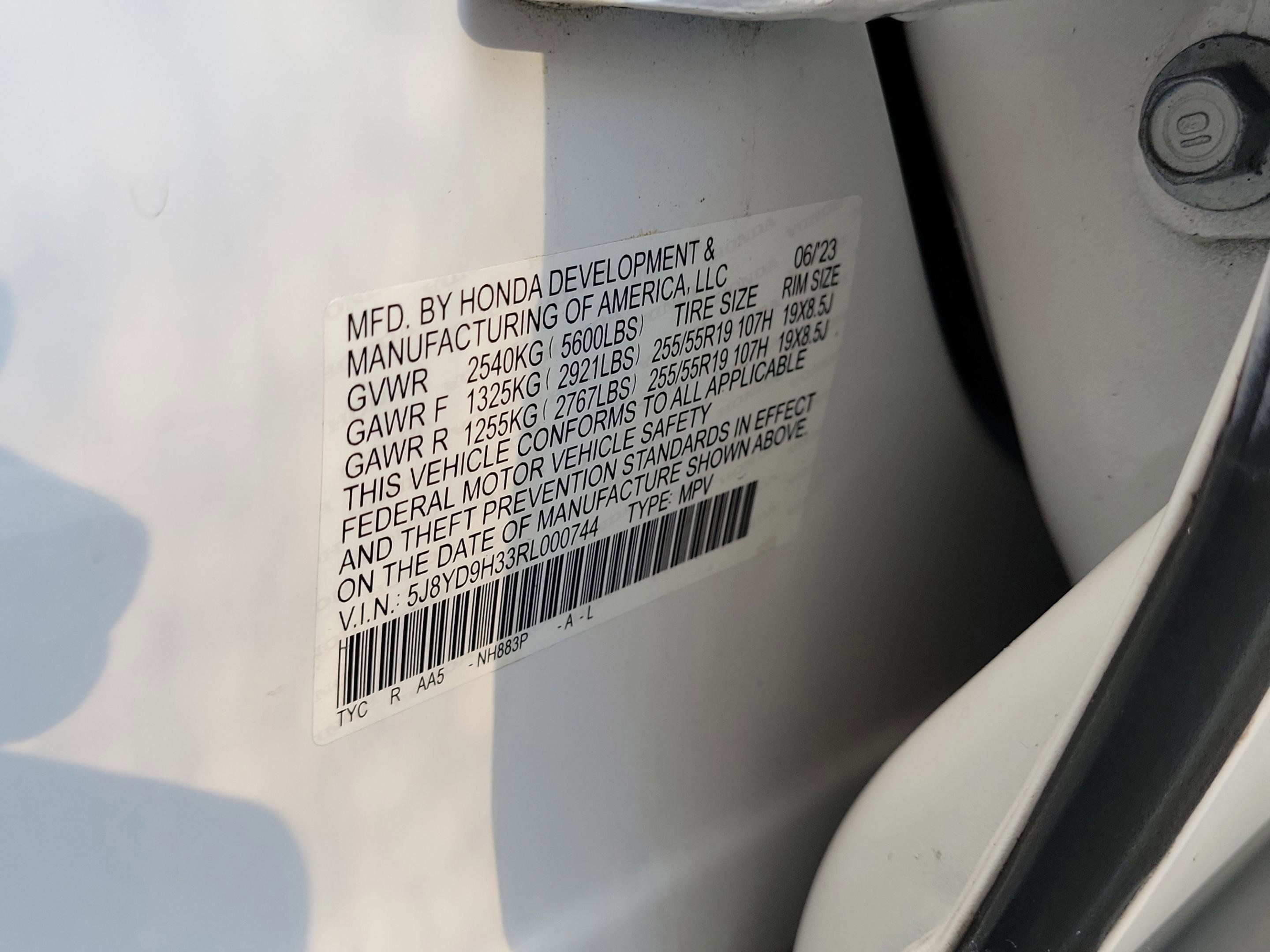 Used 2024 Platinum White Pearl Acura 3.5L image 30