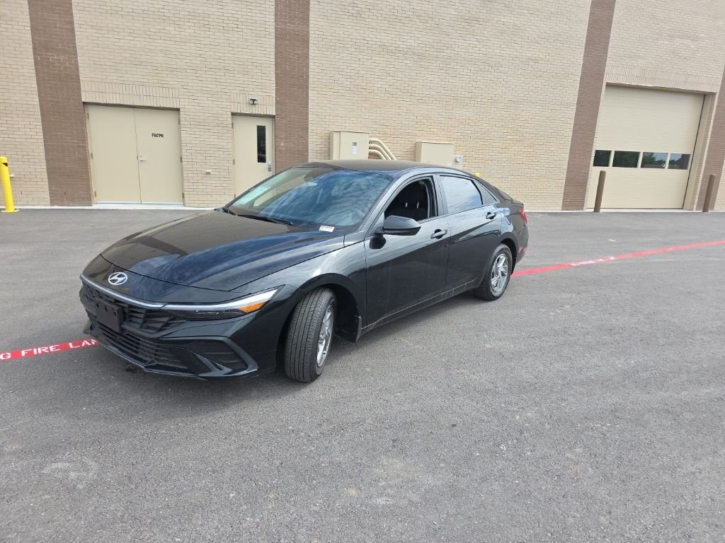 2024 Hyundai Elantra 2.0 SE IVT's photo