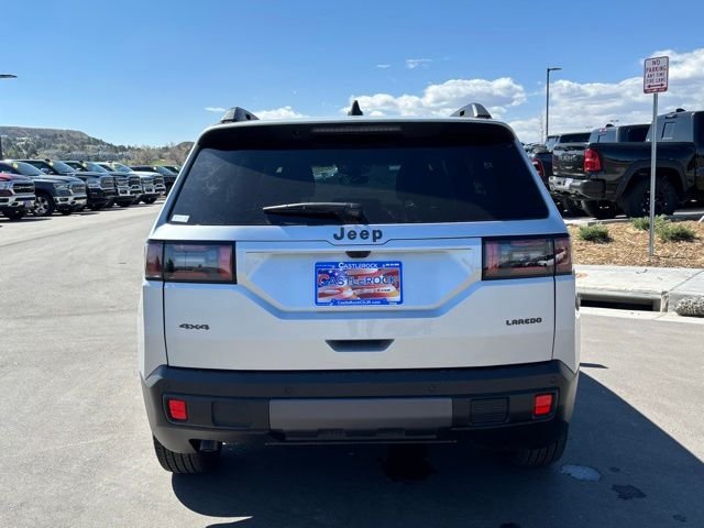 New 2026 Silver Zynith Clear-Coat Exterior Paint Jeep Laredo image 4
