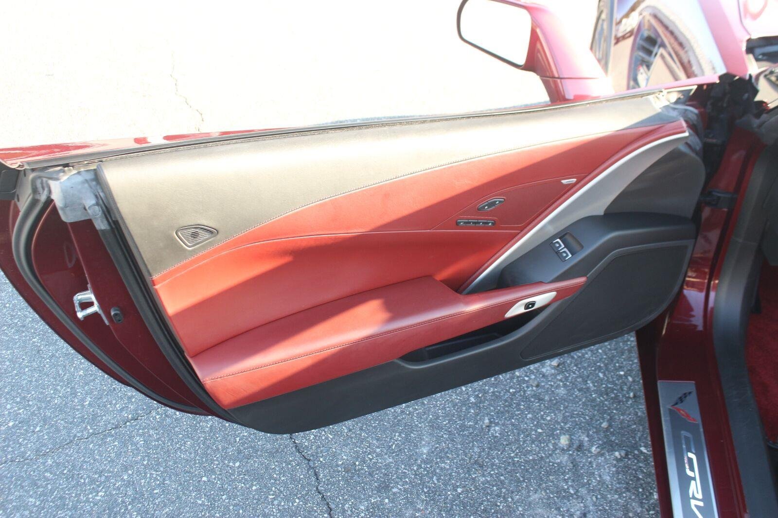Used 2016 LONG BEACH RED METALLIC TINTCOAT Chevrolet Z06 3LZ image 11