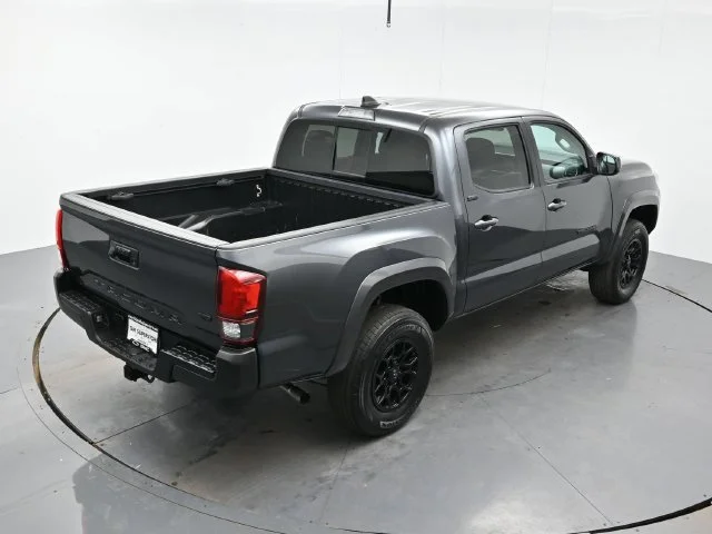 Used 2022 Magnetic Gray Met Toyota SR5 image 35