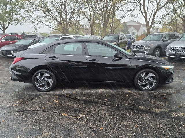 Certified Used 2025 Black Hyundai SEL Sport image 8