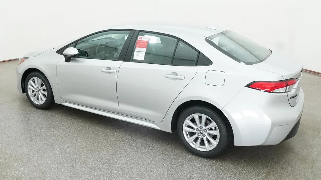 New 2026 Classic Silver Metallic Toyota LE image 17