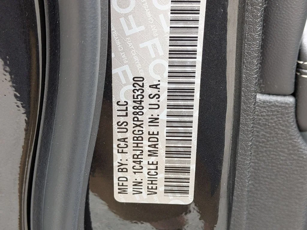 Used 2023 Brown Jeep Limited image 32