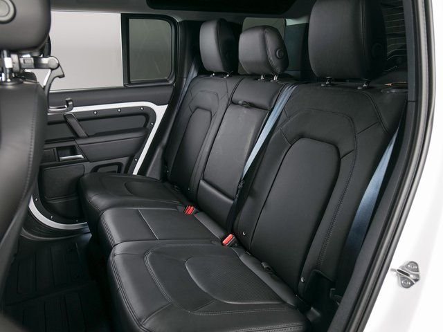 New 2026 Fuji White Land Rover S image 5