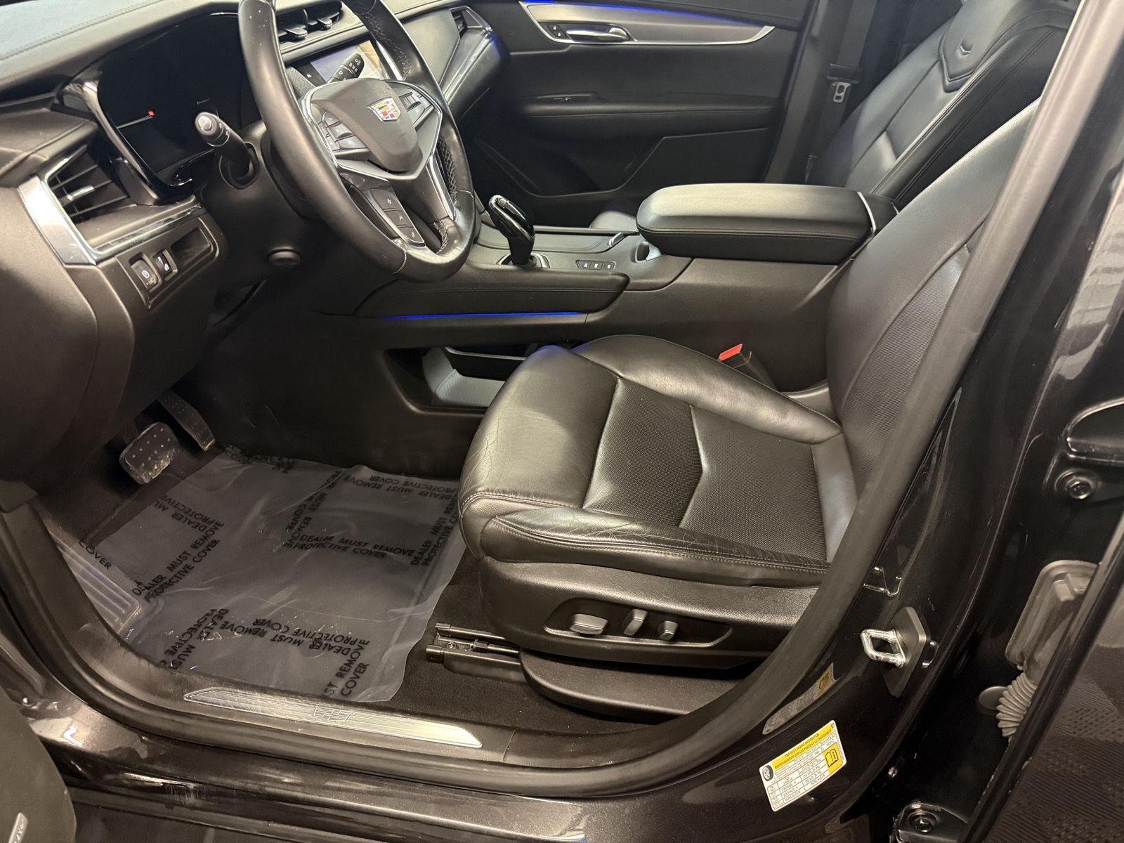 Used 2019 BLACK CADILLAC PREMLUX image 23