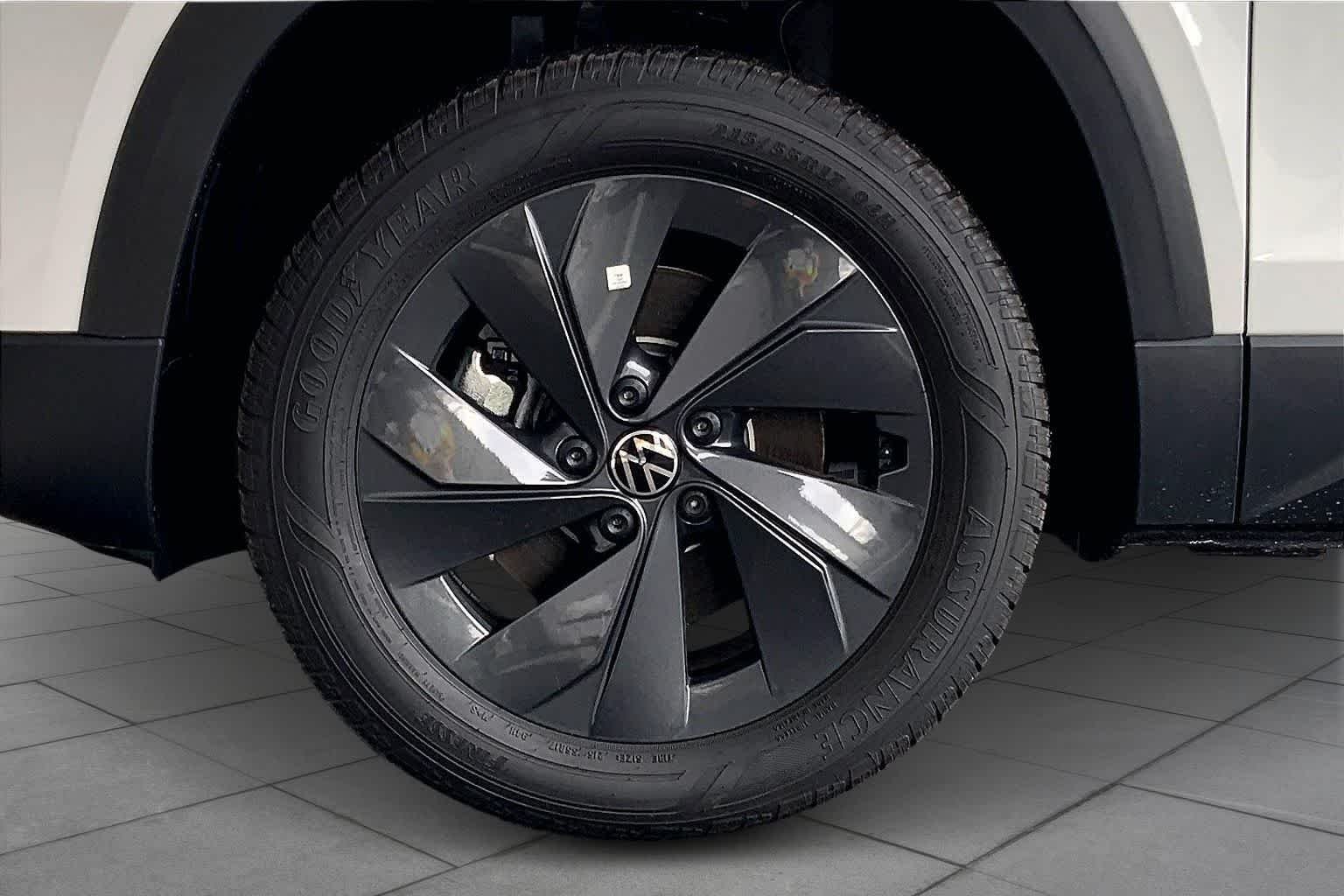 2026 Volkswagen Taos S - Photo 11