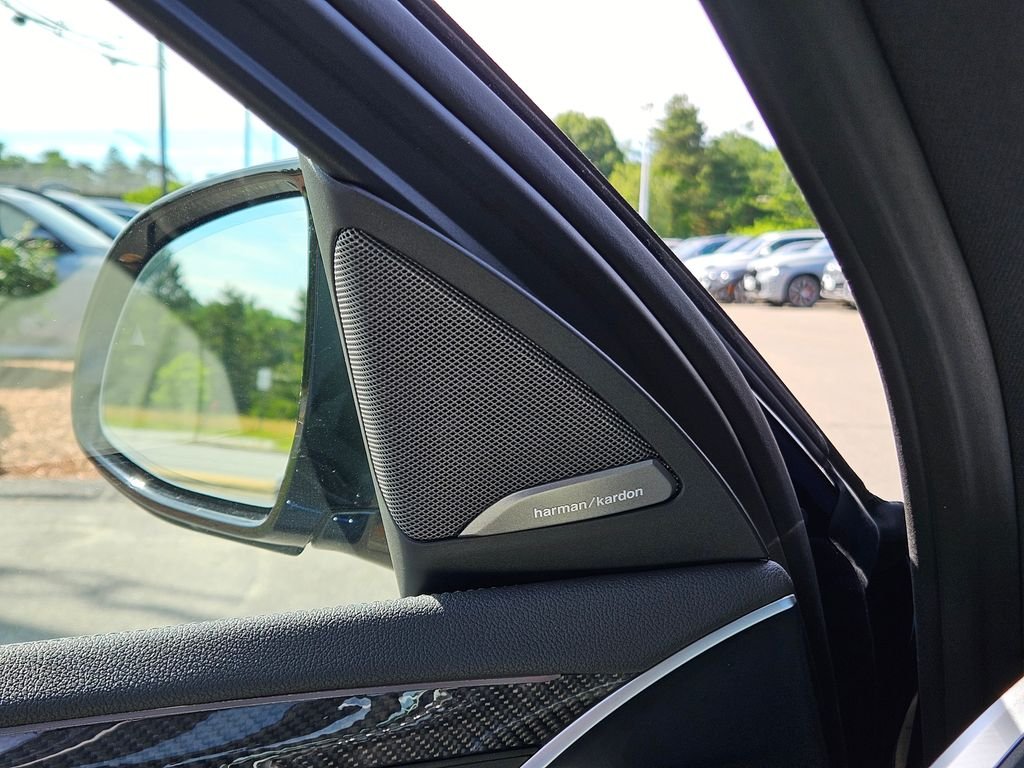 Used 2025 Tanzanite Blue II Metallic BMW M40i image 35