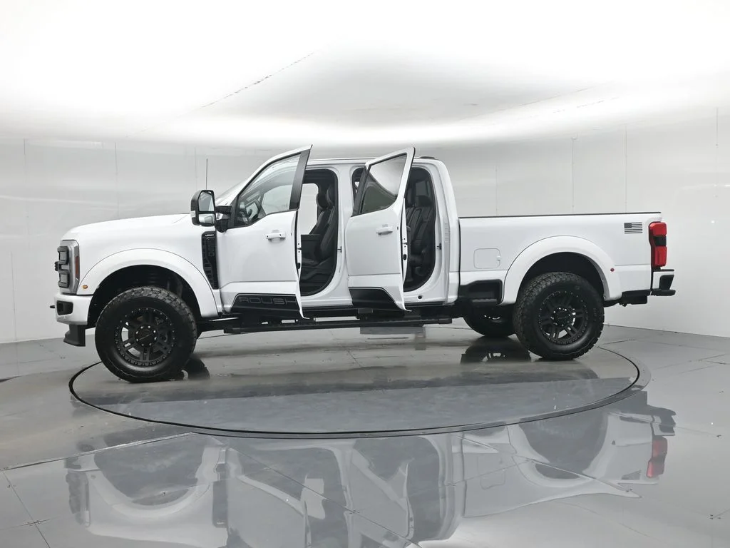 New 2026 Oxford White Ford Lariat image 38