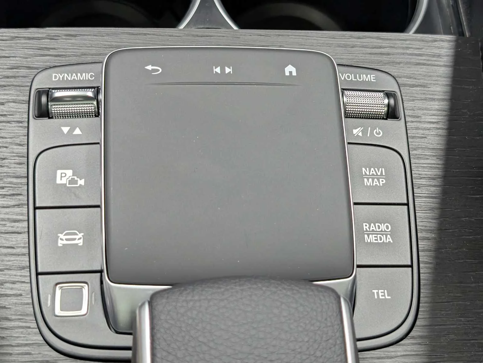 New 2026 MANUFAKTUR Moonlight White magno Mercedes-Benz GLE 450 image 27