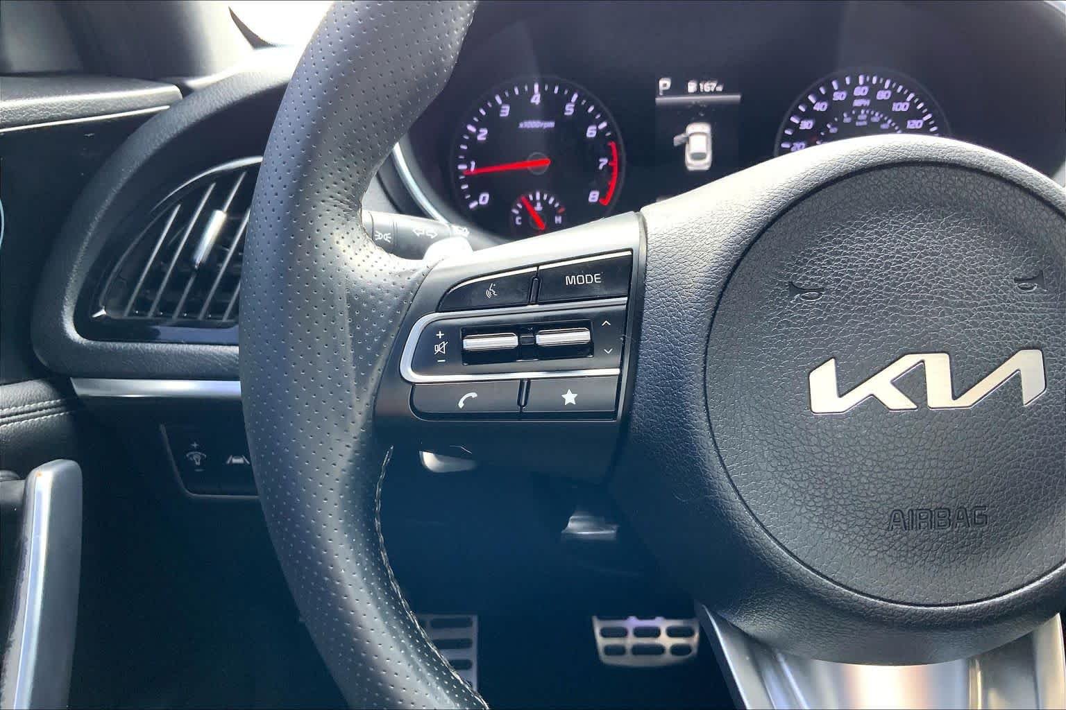 Used 2022 Ceramic Silver Kia GT-Line image 23