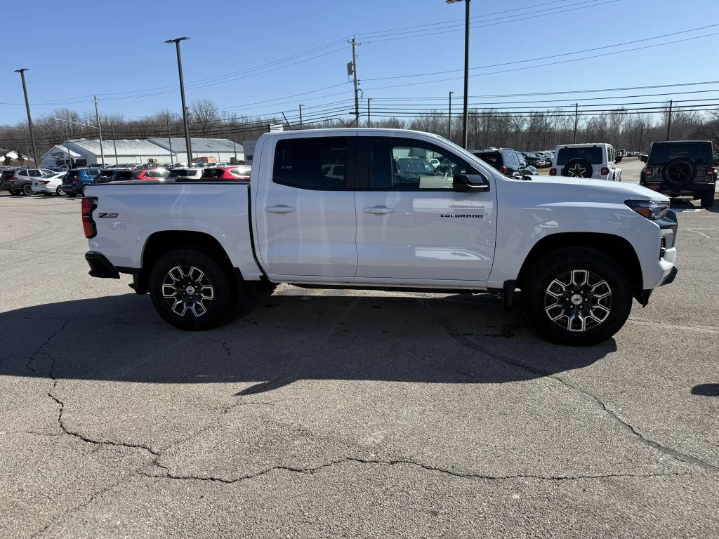 New 2026 Summit White Chevrolet Z71 image 8