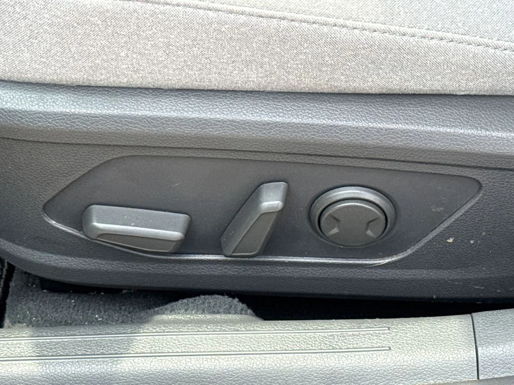 Used 2021 Gray Hyundai SEL image 20