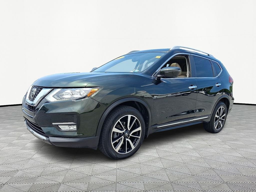 Used 2019 Green Nissan SL image 3