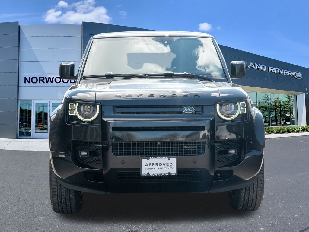 2023 Land Rover Defender X-Dynamic SE - Photo 2